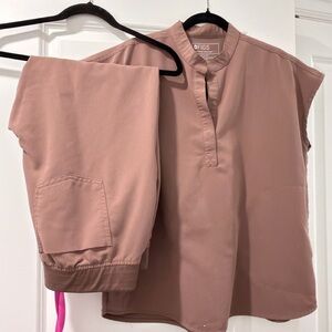 Figs Srub Set Smokey Taupe